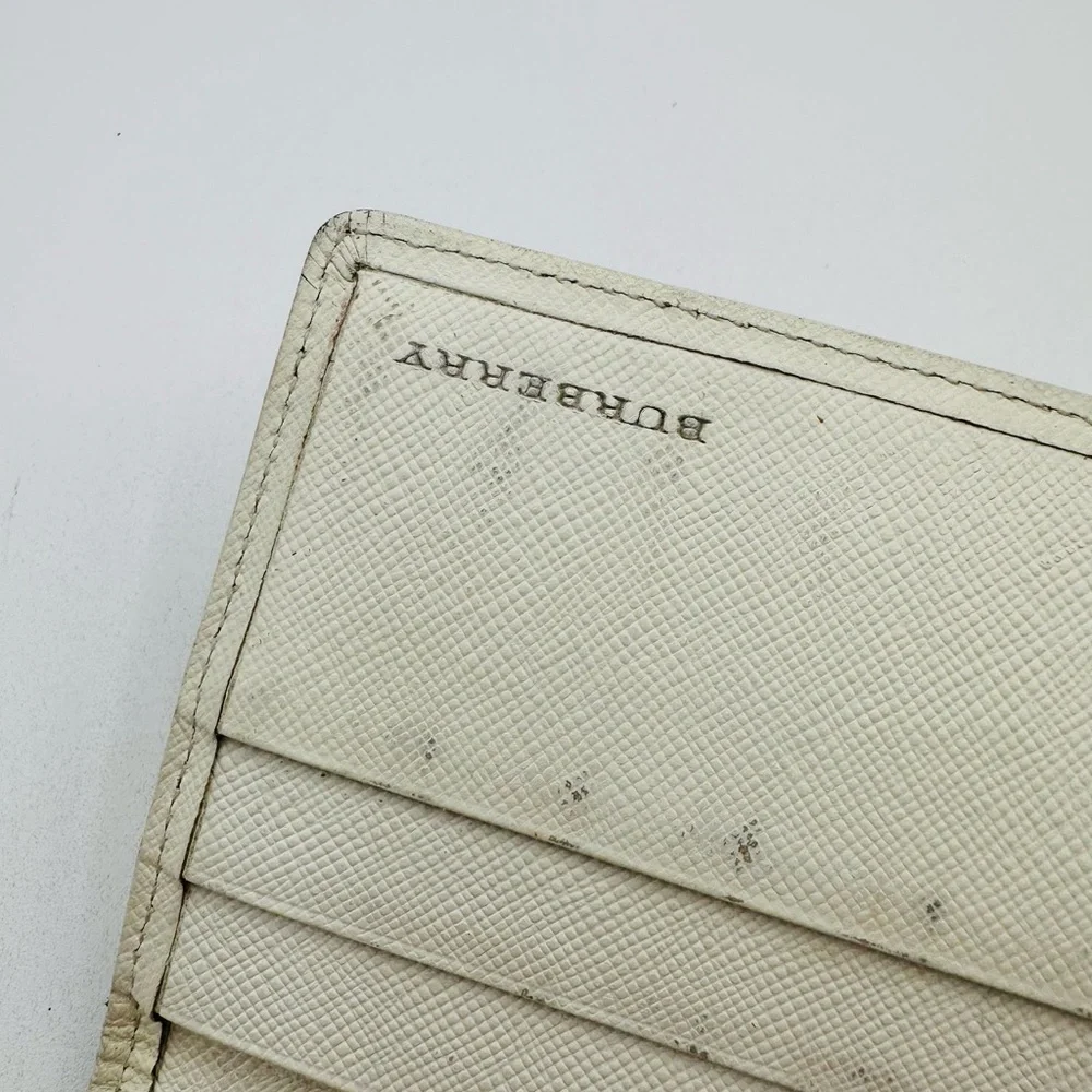 Burberry Beige Nova Check & White Leather Continental Wallet - Picture 7 of 15